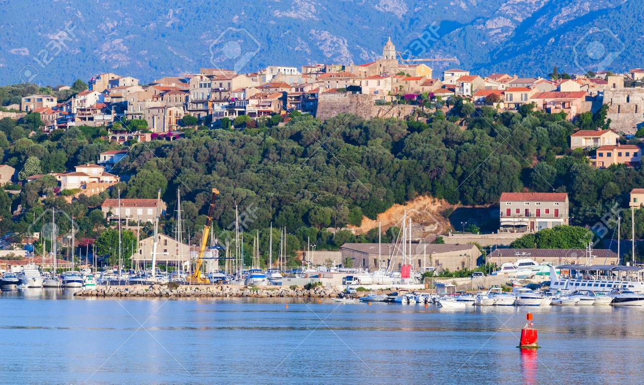 Immagini Stock - Porto-Vecchio, La Città Costiera Di Yacht E Barche, Corsica, Francia Image 42714525.