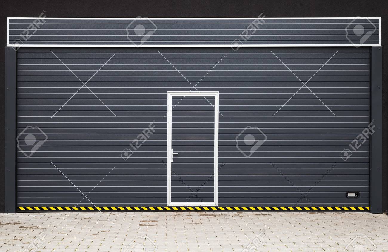 gate with small door