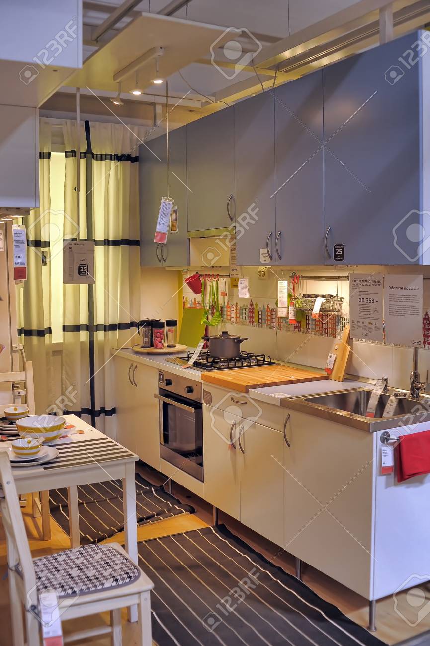 Moderne Küche Zu Verkaufen Lizenzfreie Fotos, Bilder Und Stock ... Moderne Küche Zu Verkaufen Lizenzfreie Fotos, Bilder Und Stock ...