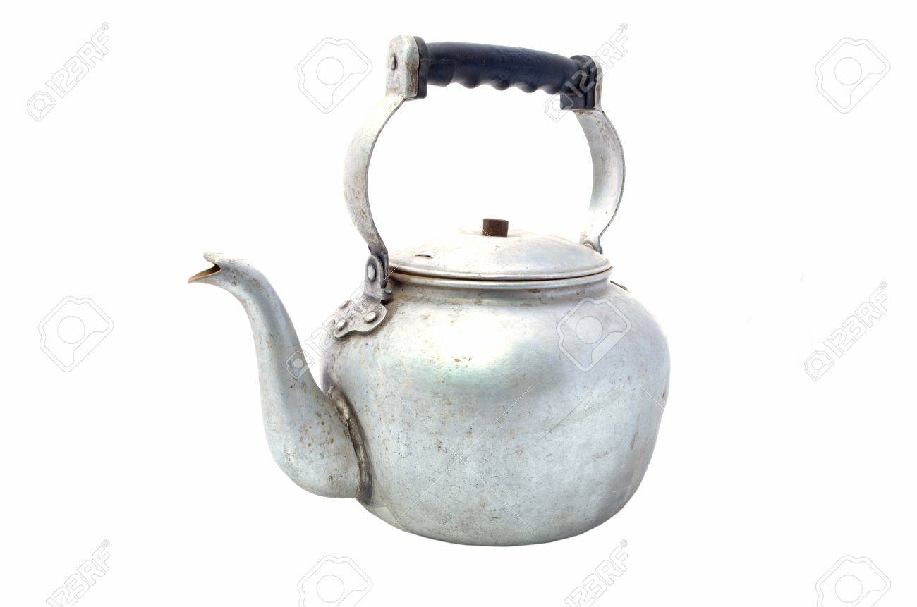 Kleine Klassische Wasserkocher Für Camping Isoliert Auf Kleine Klassische Wasserkocher Für Camping Isoliert Auf