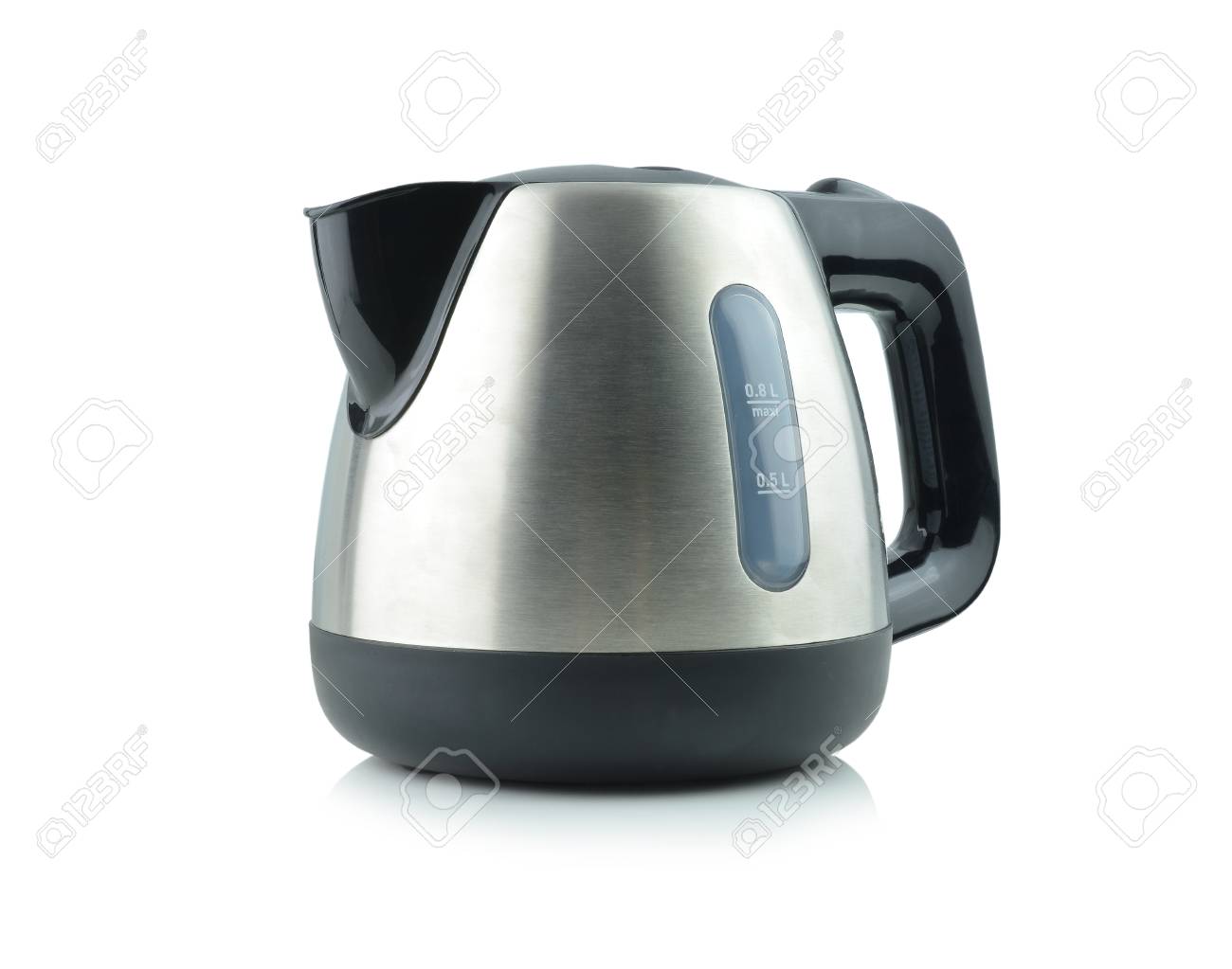 白で隔離ステンレス電気ケトル の写真素材 画像素材 Image