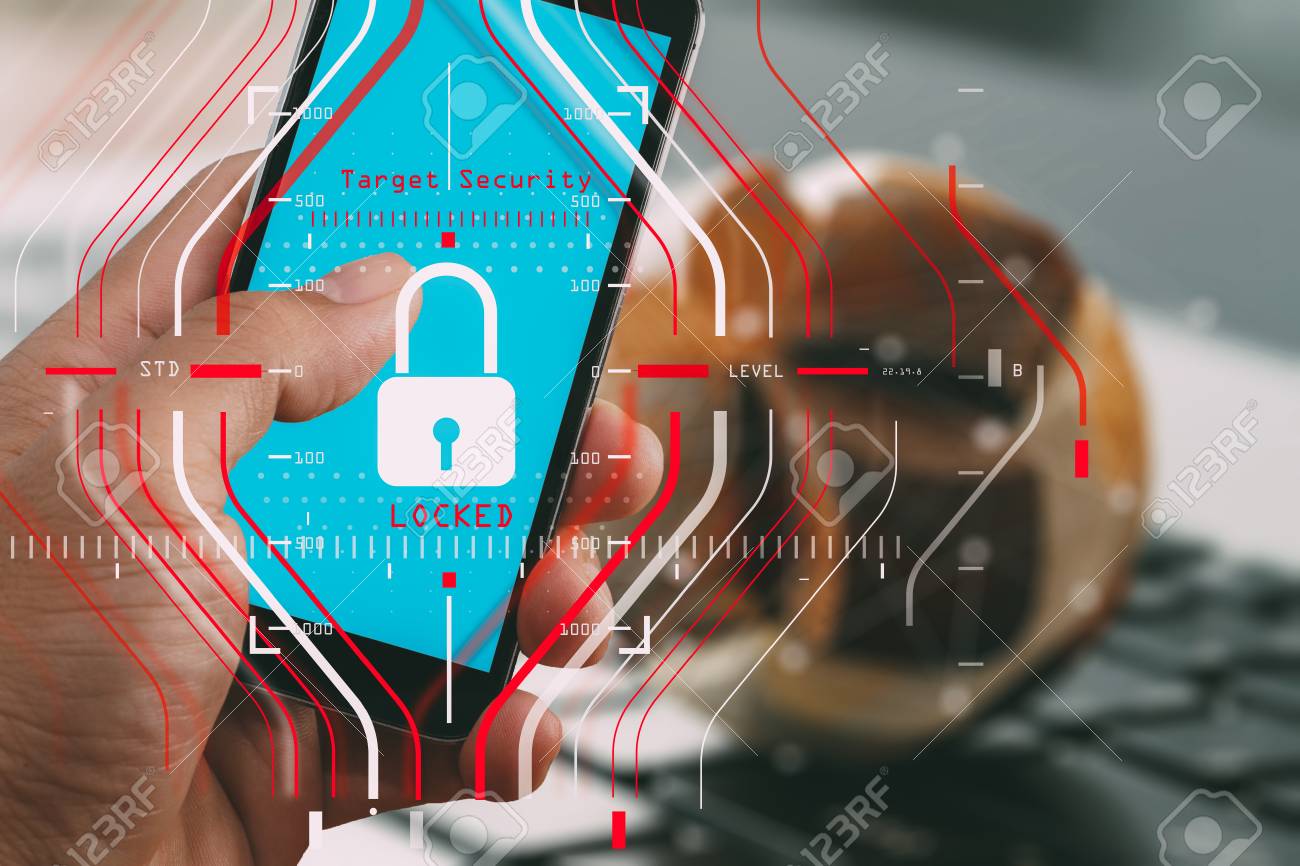 Regulación General De Protección De Datos (GDPR, Por Sus Siglas En Inglés) Y Concepto De Seguridad. Protección De Objetivos De Halogramas De Computadora Bloqueada Con éxito En Teléfonos Inteligentes Con Toda La
