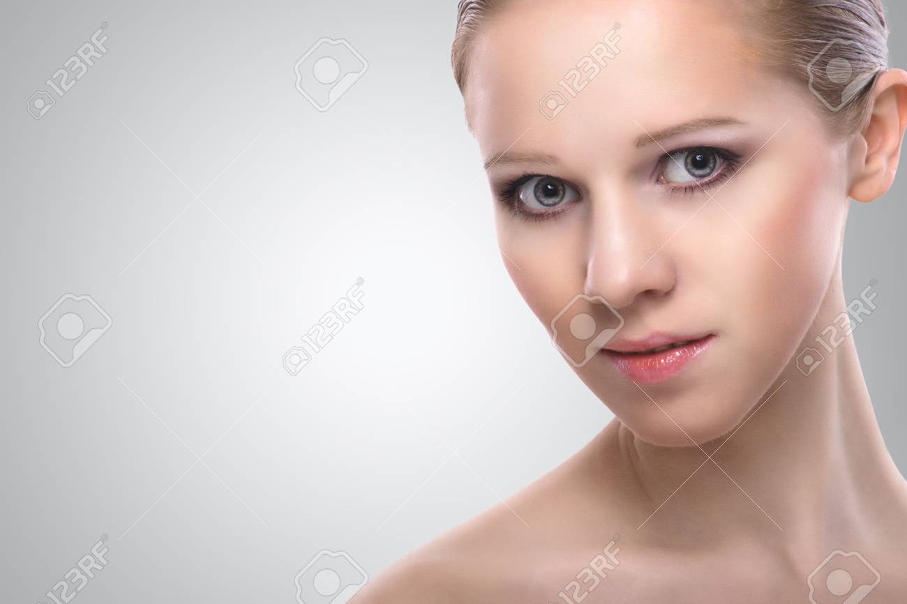 Visage Sain De Femme Jeune Beaute Banque D Images Et Photos Libres De Droits Image