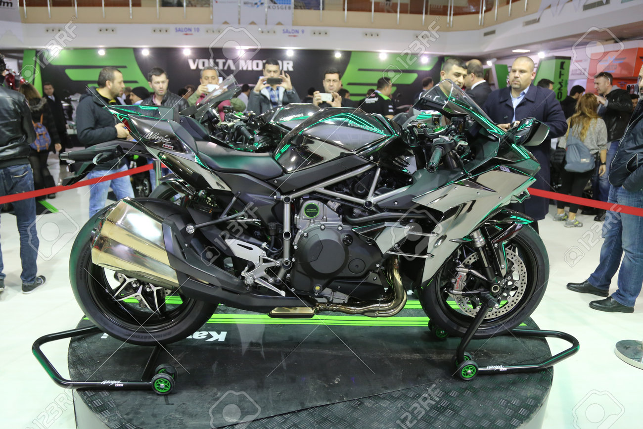 Istanbul Turkey February 25 2016 Kawasaki Ninja H2 On Display