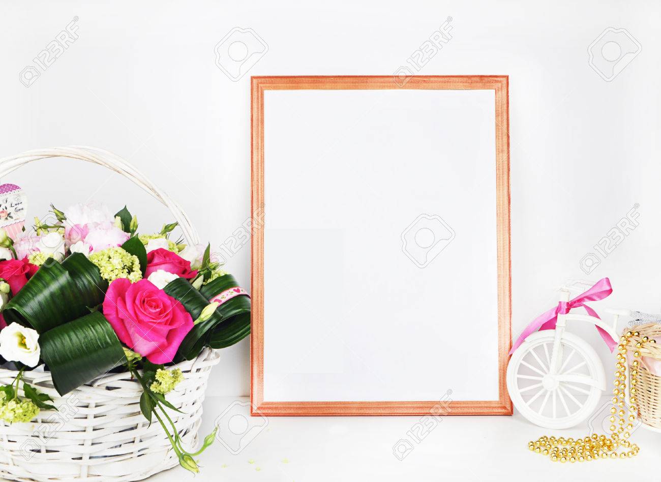 Holz Bilderrahmen Mit Dekorationen Mock Up Fur Ihr Foto Oder Text