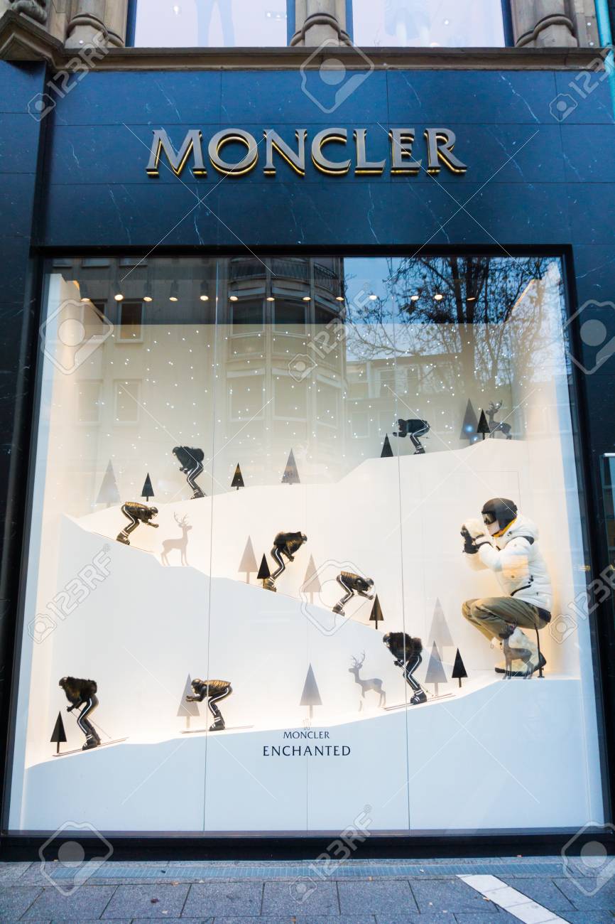 moncler stock