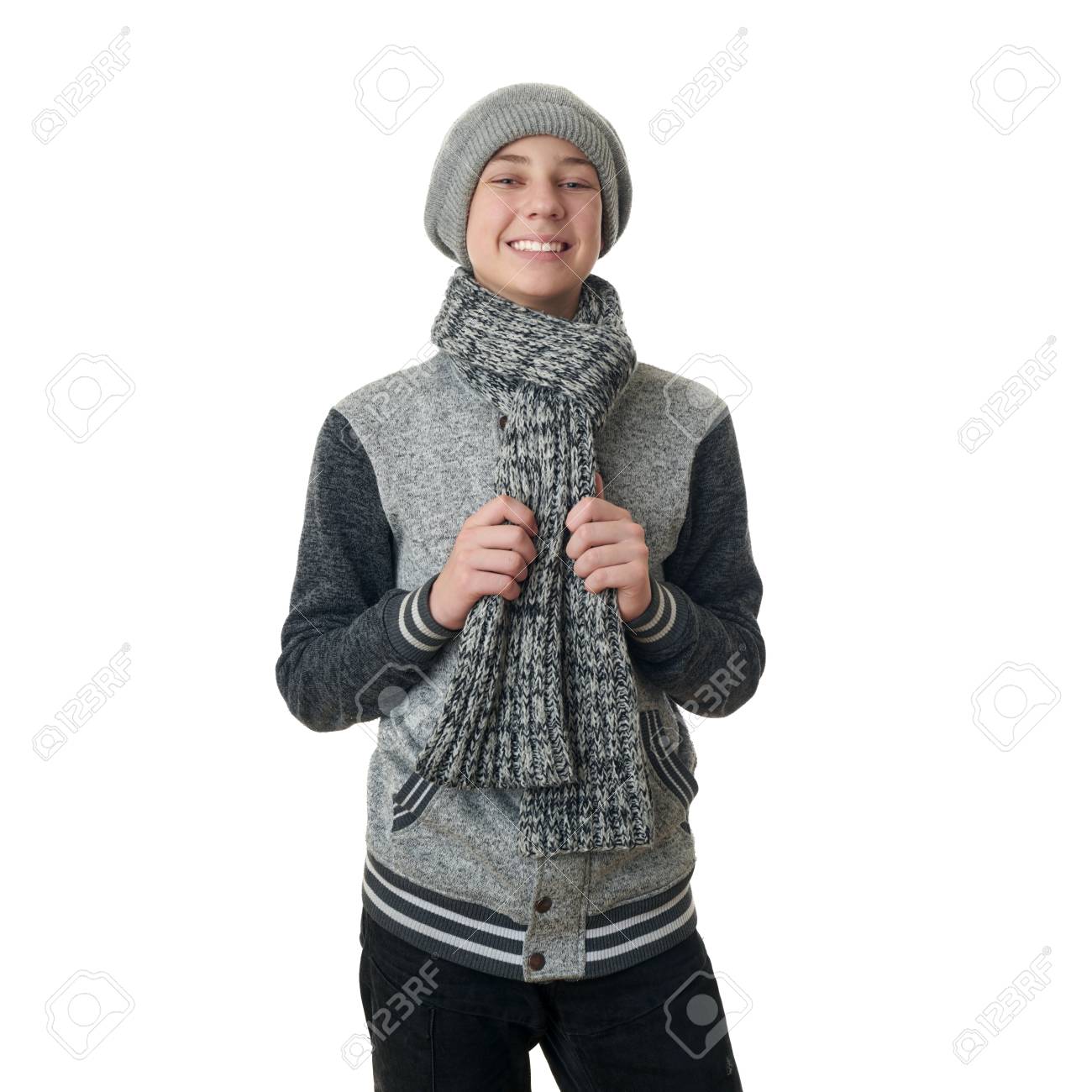 nuovo concetto prezzo economico comprare popolare Immagini Stock - Carino Ragazzo Adolescente In Maglione Grigio ... nuovo concetto prezzo economico comprare popolare Immagini Stock - Carino Ragazzo Adolescente In Maglione Grigio ...