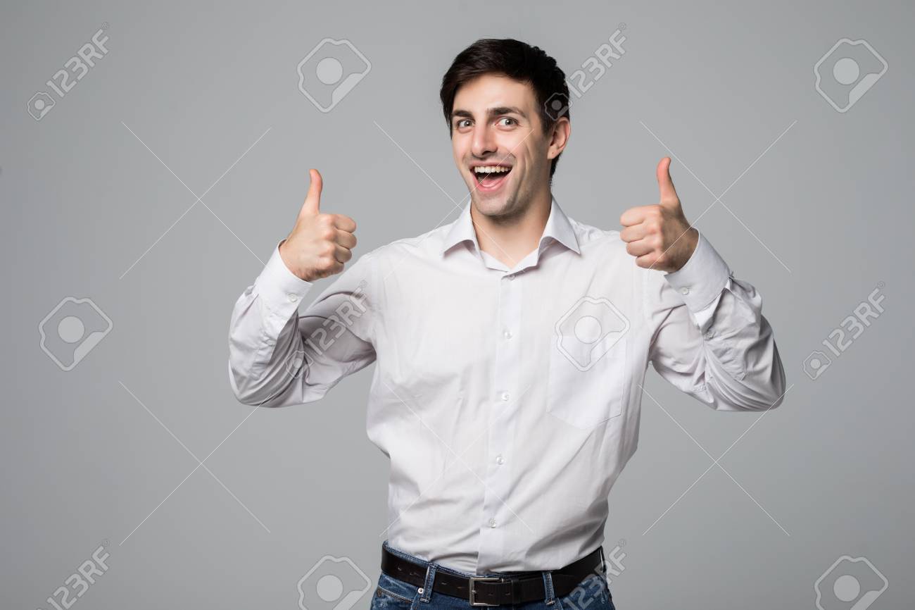 幸せな面白い彼氏を示す光景の親指と幸運 の写真素材 画像素材 Image