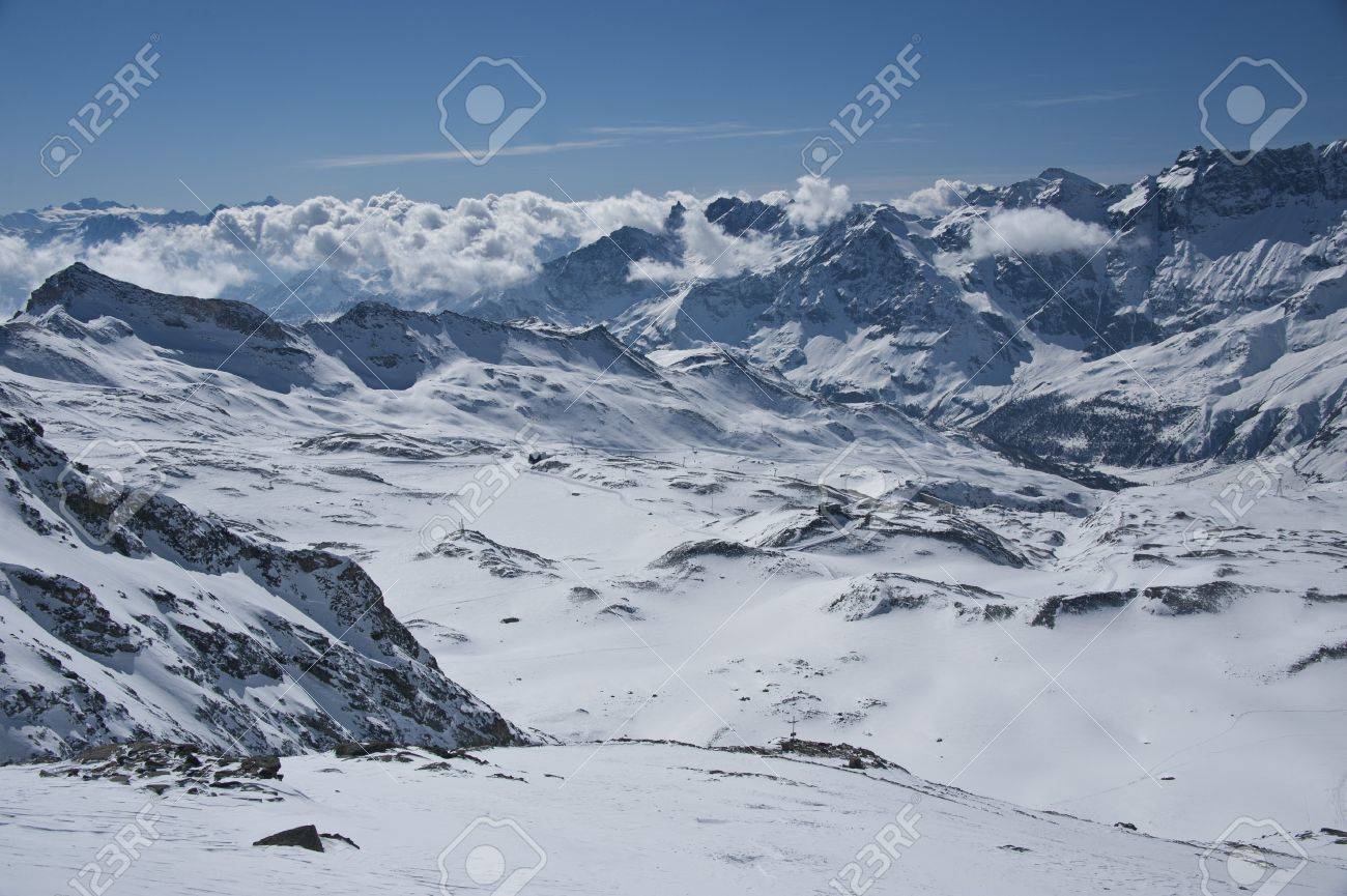 peaks in valtournanche, near the Matterhorn - 17183641 peaks in valtournanche, near the Matterhorn - 17183641