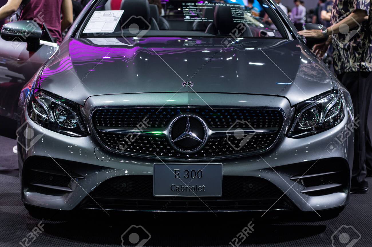 Nonthaburi Thailand April 7 18 Mercedes Benz 00 Cabriolet Stock Photo Picture And Royalty Free Image Image