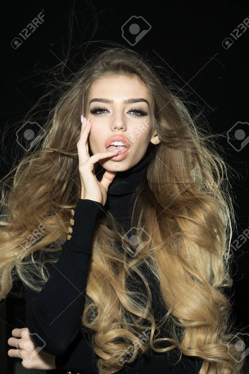 Barbershop Hairstyles Haircuts For Long Hair Elegant Lady With
