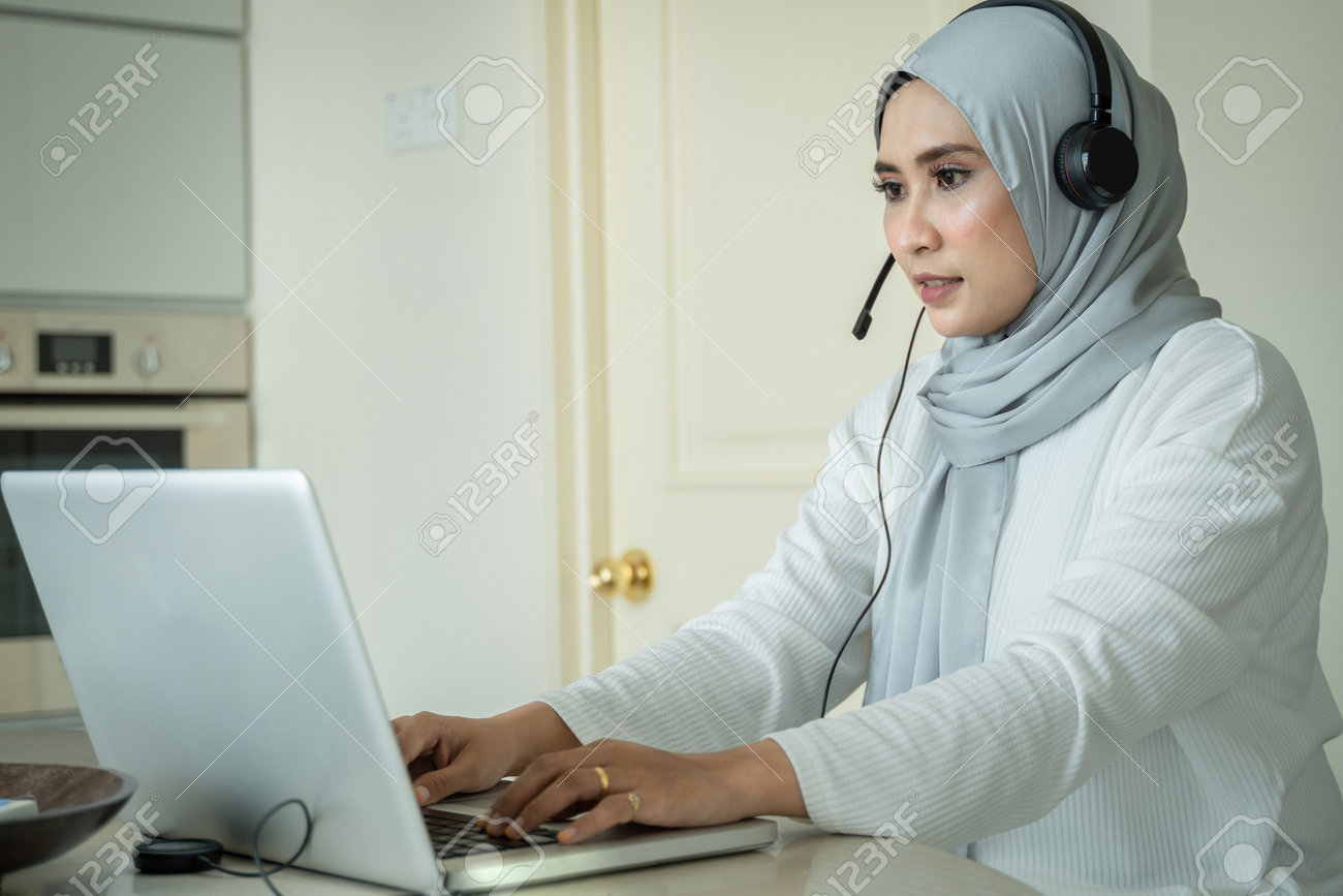 Islamic Muslim Malay Wife Work From