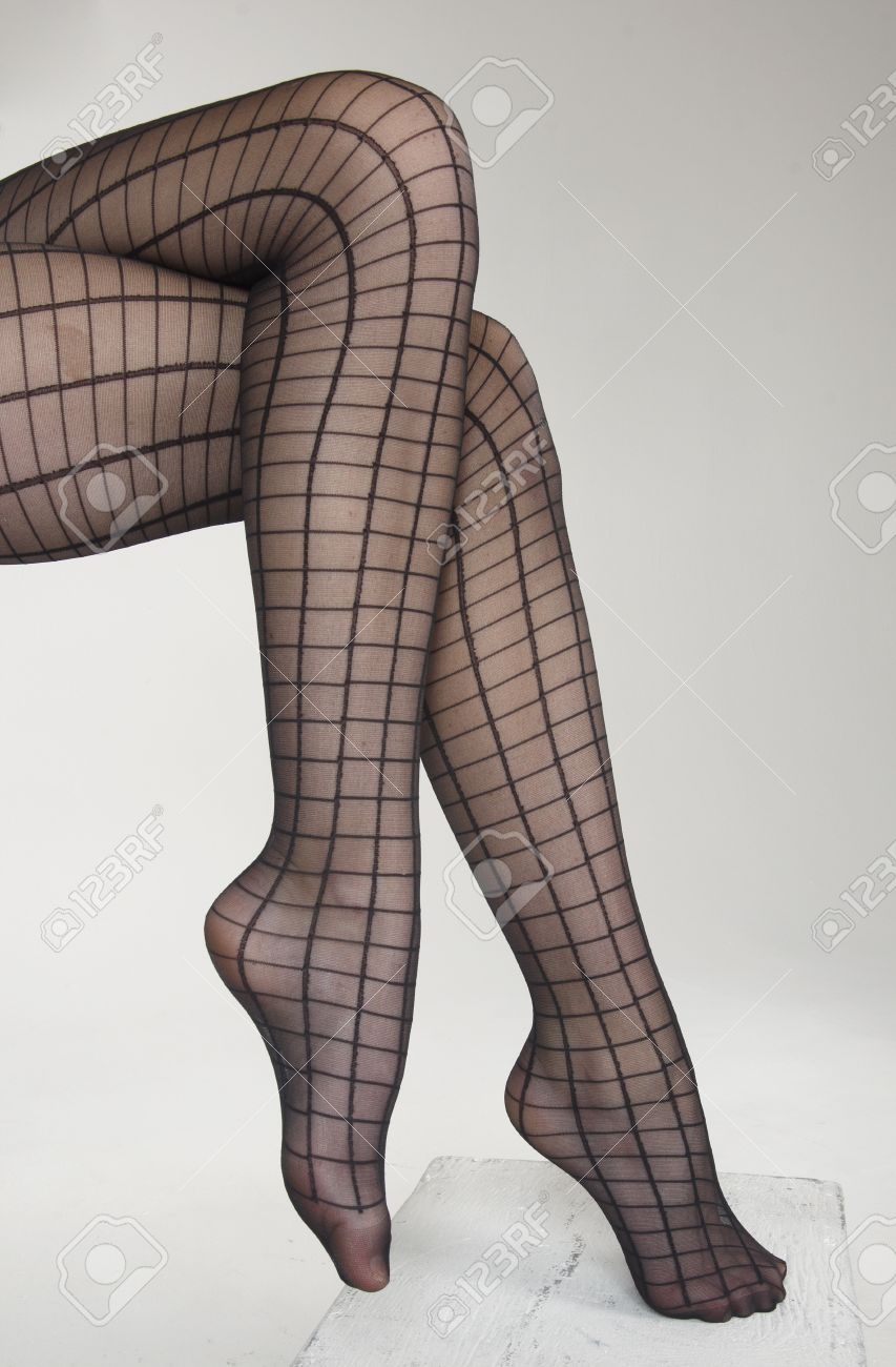 checkered pantyhose