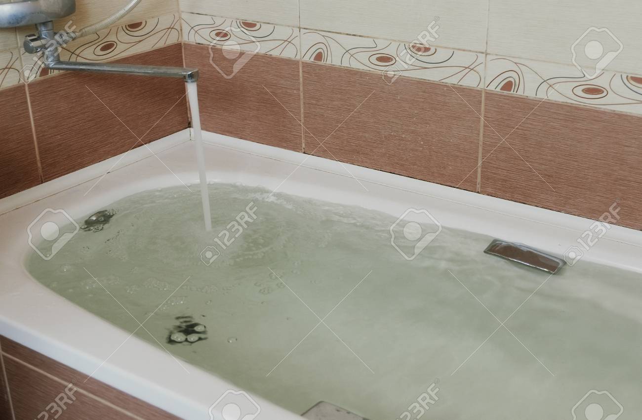 Water Poured Into The Tub. Full Bath 
