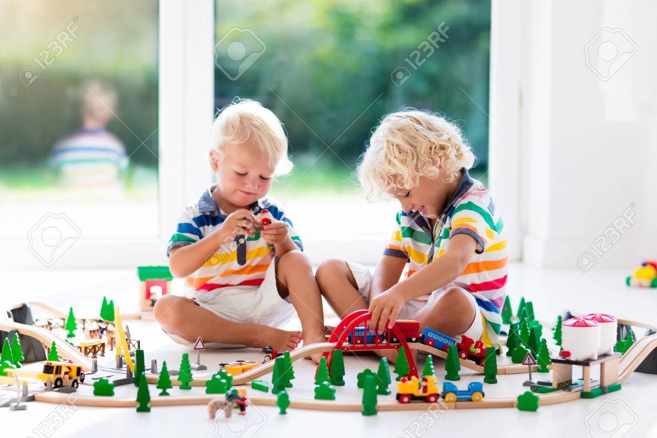 toy train videos for preschoolers