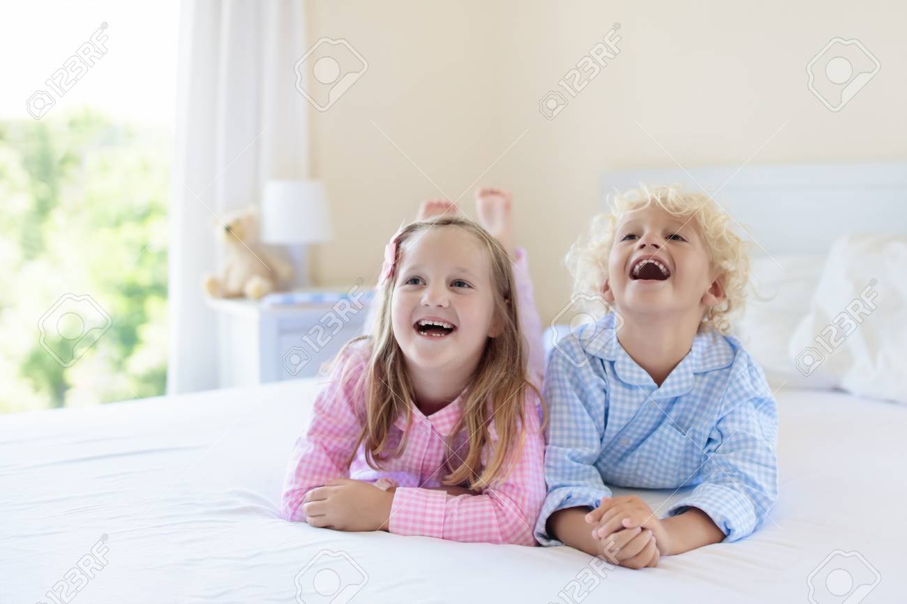 kid and play pajamas