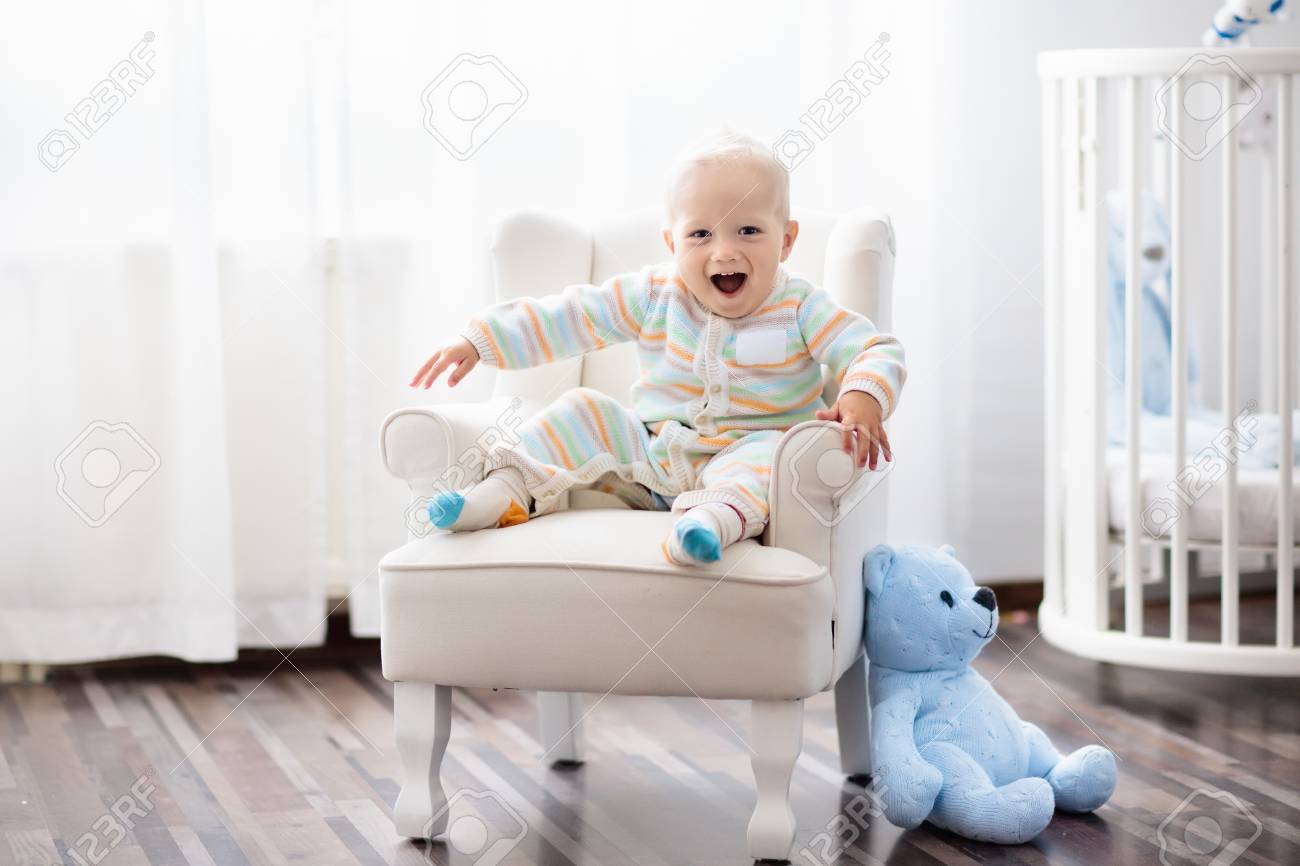 round bassinet for boy