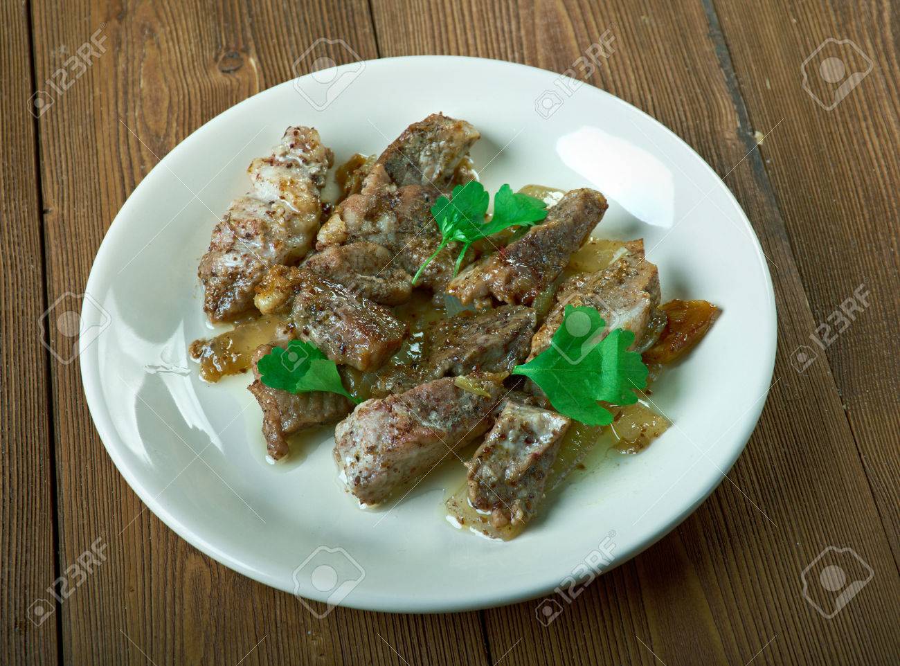 トリニ geera 豚肉が食欲をそそる 豚肉は クミンの種子とコショウだけ