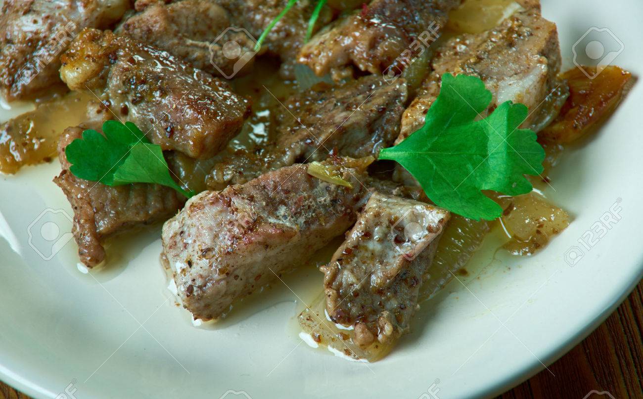 トリニ geera 豚肉が食欲をそそる 豚肉は クミンの種子とコショウだけ