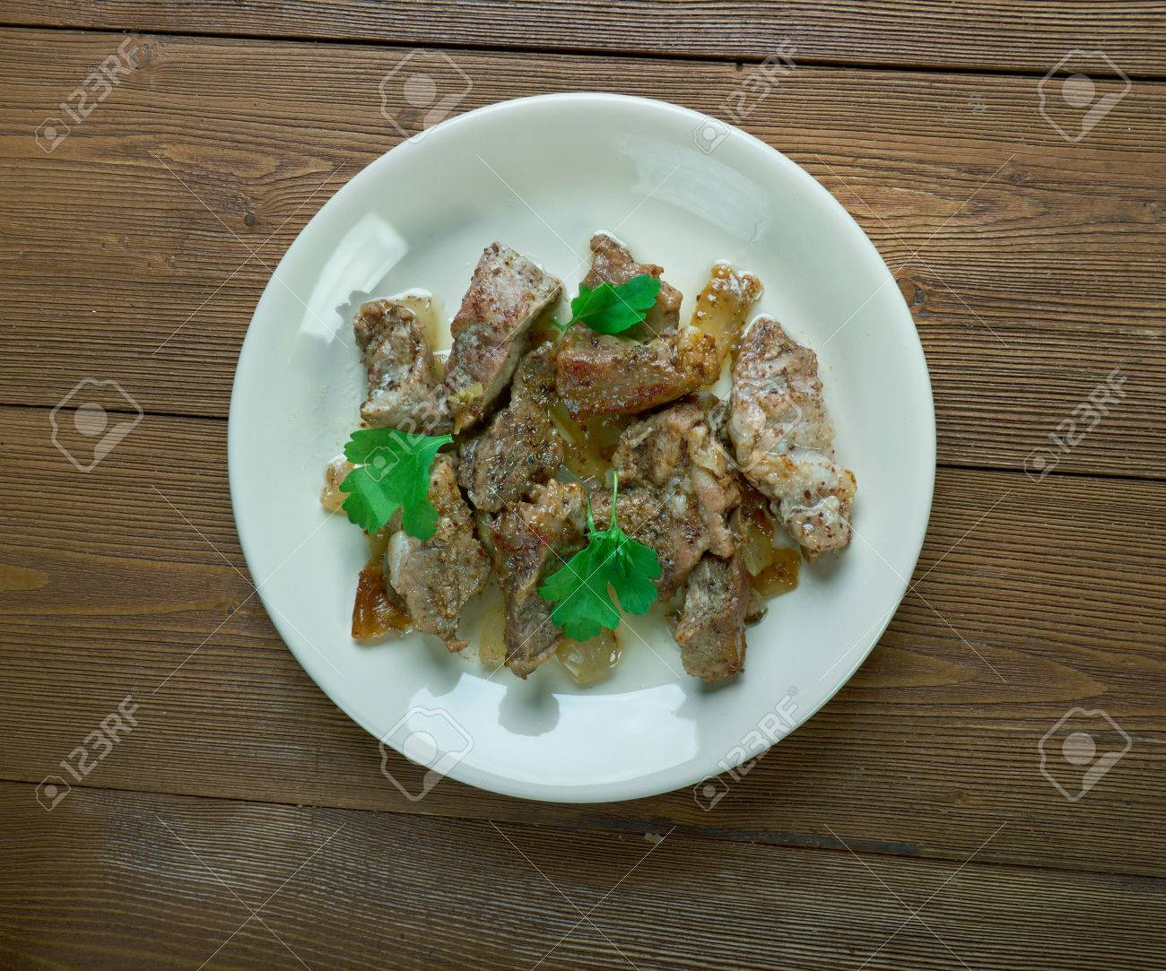 トリニ geera 豚肉が食欲をそそる 豚肉は クミンの種子とコショウだけ