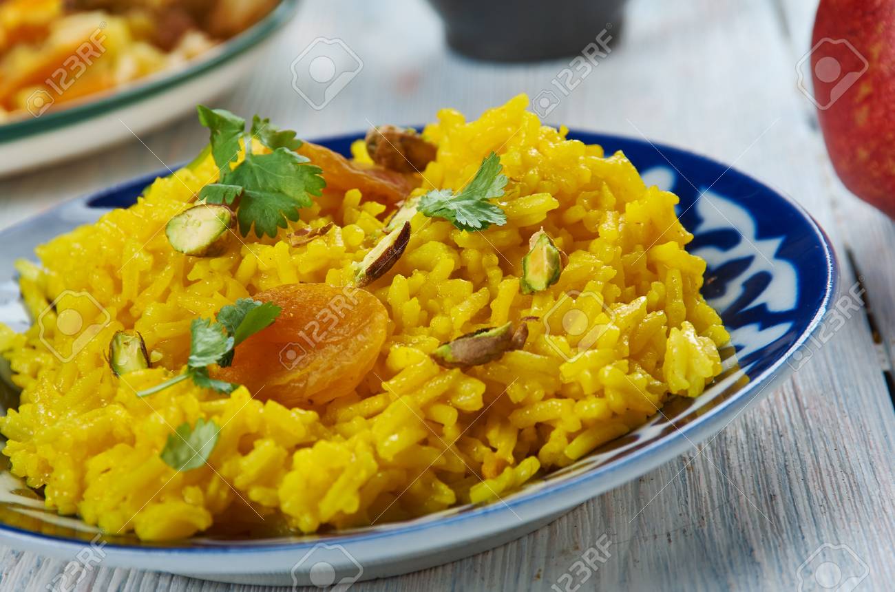 Basanti Pulao - Receta Bengalí De Arroz Amarillo Dulce Cerrar Fotos, retratos, imágenes y fotografía de archivo libres de derecho. Image 114973751