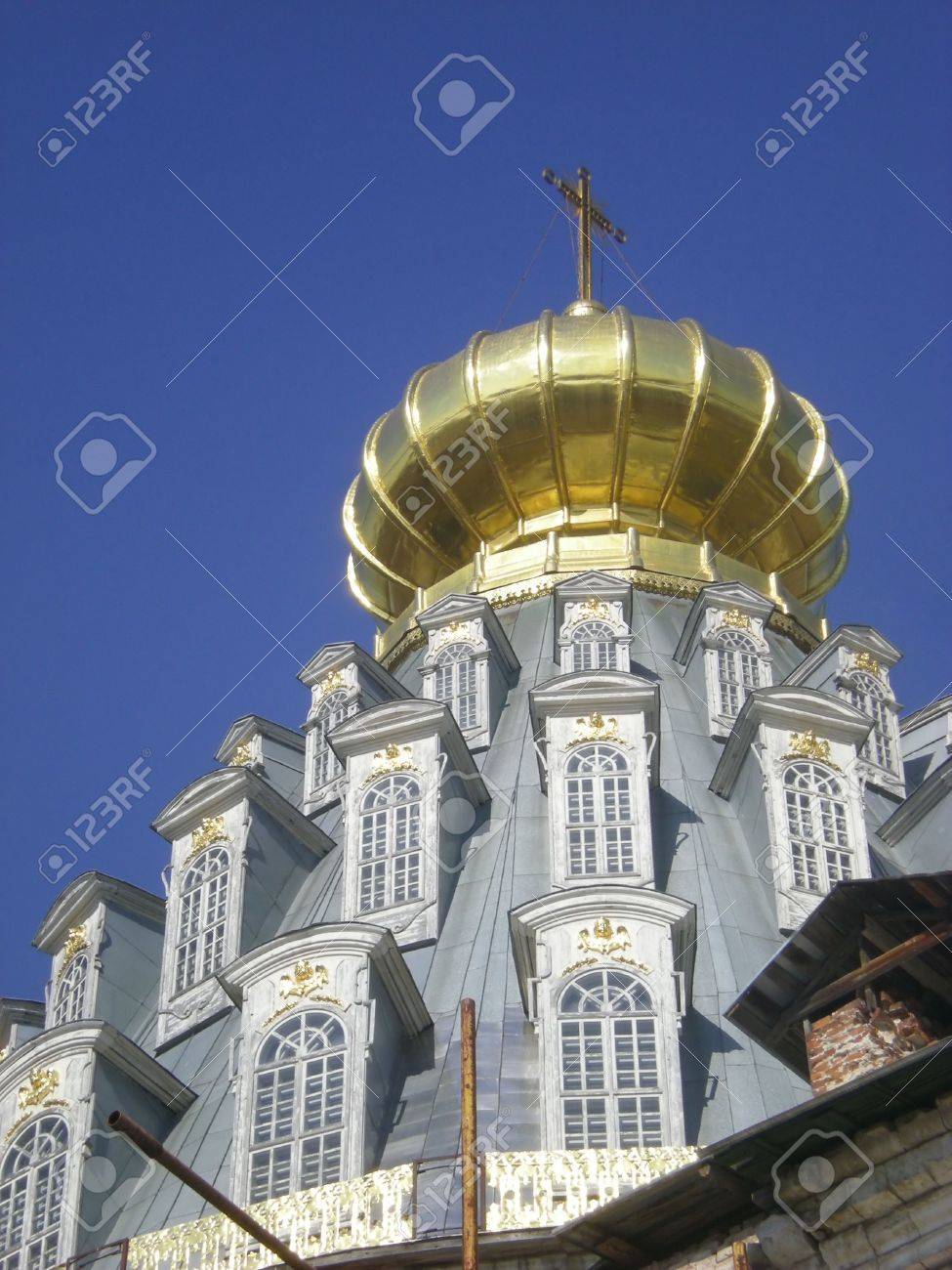 大聖堂の金のドーム ロシア 新しいエルサレムの神殿 の写真素材 画像素材 Image 大聖堂の金のドーム ロシア 新しいエルサレムの神殿 の写真素材 画像素材 Image