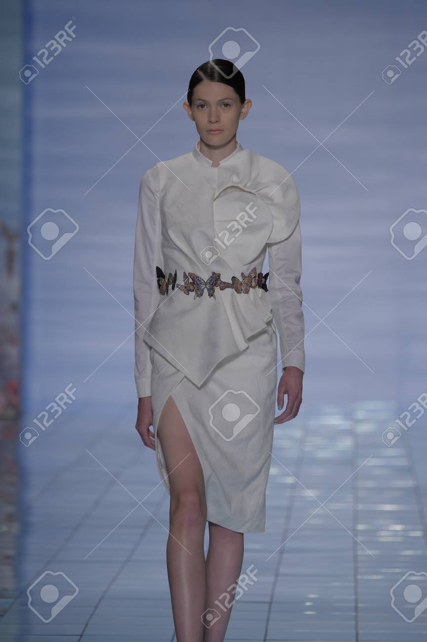 To acquire Lie spring sangbong runway pictures trends Buy Lie spring sangbong runway picture trends