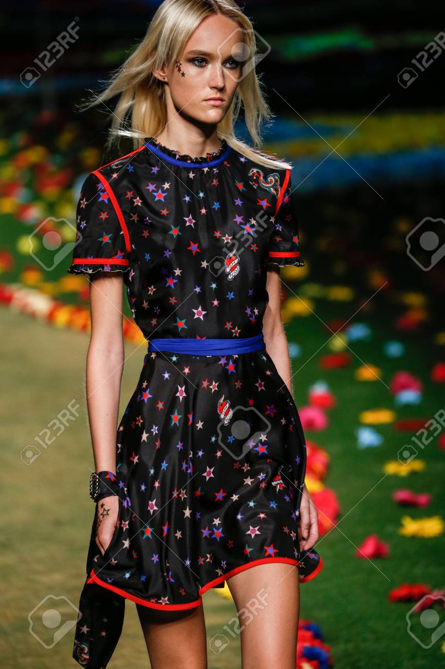 tommy hilfiger women's wear