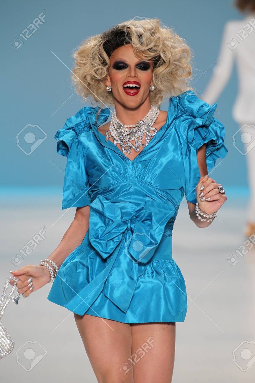NEW YORK, NY , SEPTEMBER 10 Willam Belli walks the runway at..