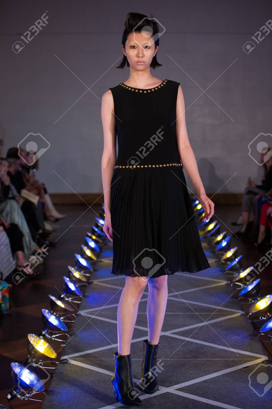 Wear to what new york september exclusive photo Wear to what new york september exclusive photo