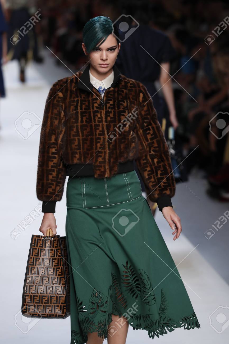 Milan Italy September 21 Kendall Jenner Walks The Runway