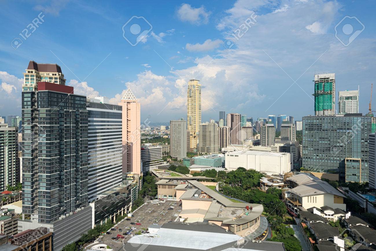 高層マンションや事務所ビル マカティ マニラ フィリピンで の写真素材 画像素材 Image