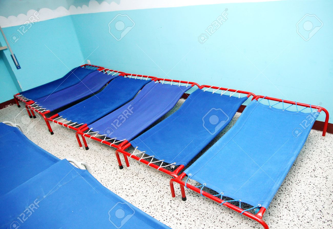 creche beds