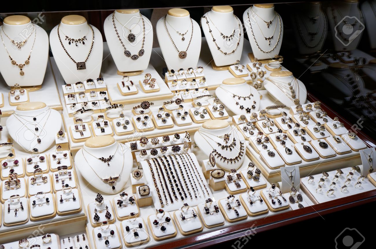 Window Display Of A Garnet Jewelry Shop Stock Photo Window Display Of A Garnet Jewelry Shop Stock Photo