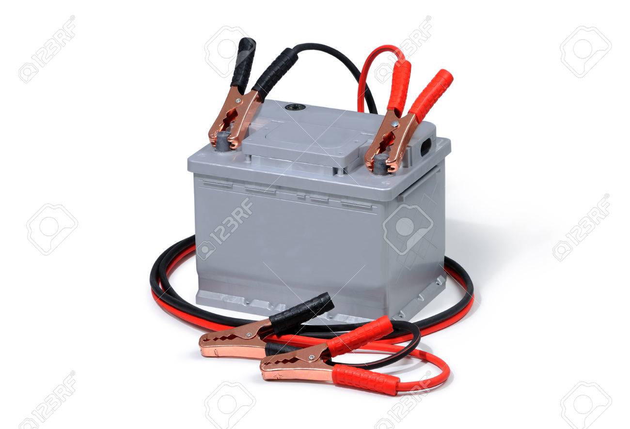 Autobatterie Und Jumper Kabel Isoliert Auf Weissem Hintergrund Lizenzfreie Fotos Bilder Und Stock Fotografie Image 37043201