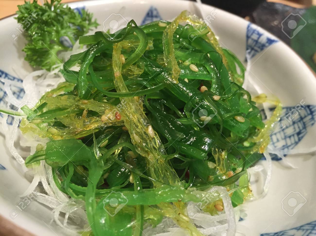 日本の乾燥した海藻サラダ中華わかめ の写真素材 画像素材 Image 5700