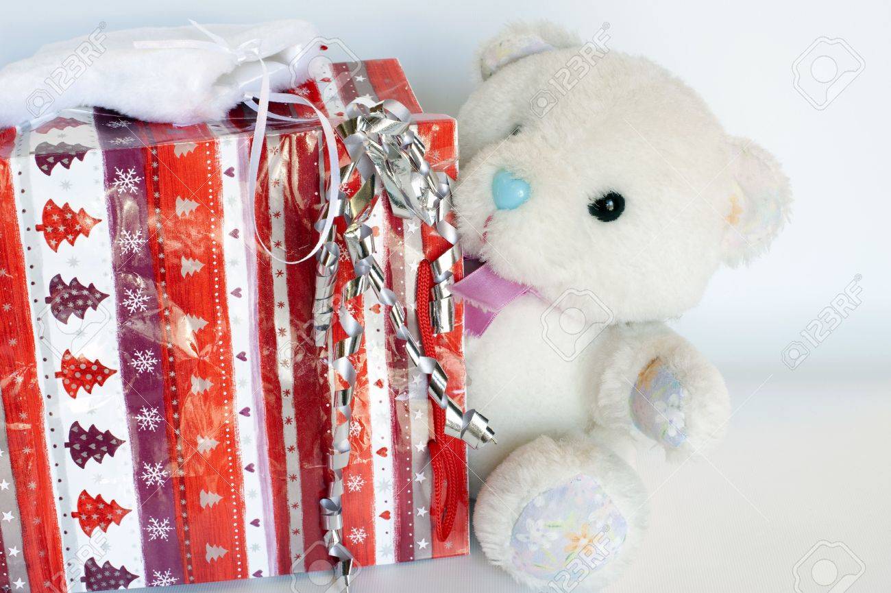 big white teddy bears