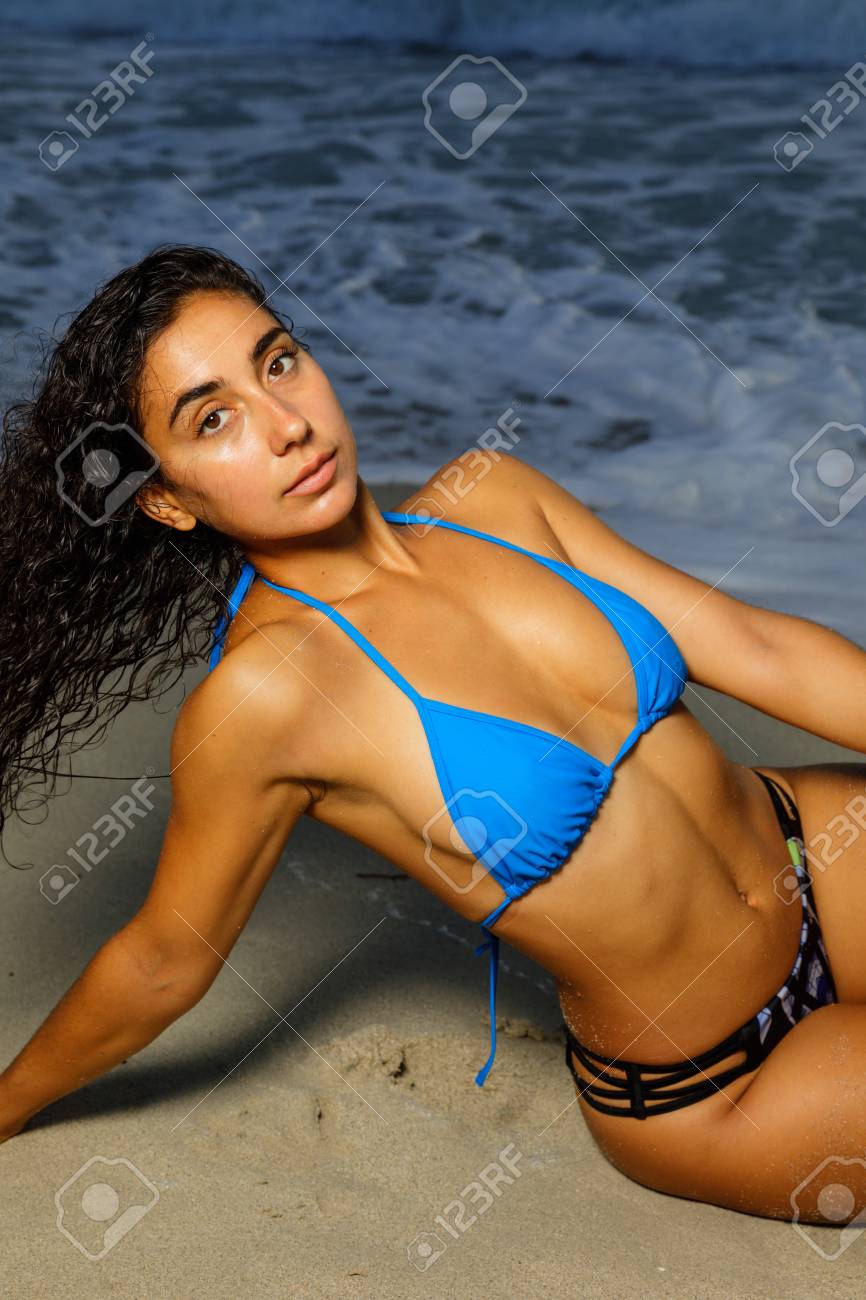 Bikini Flash Pics