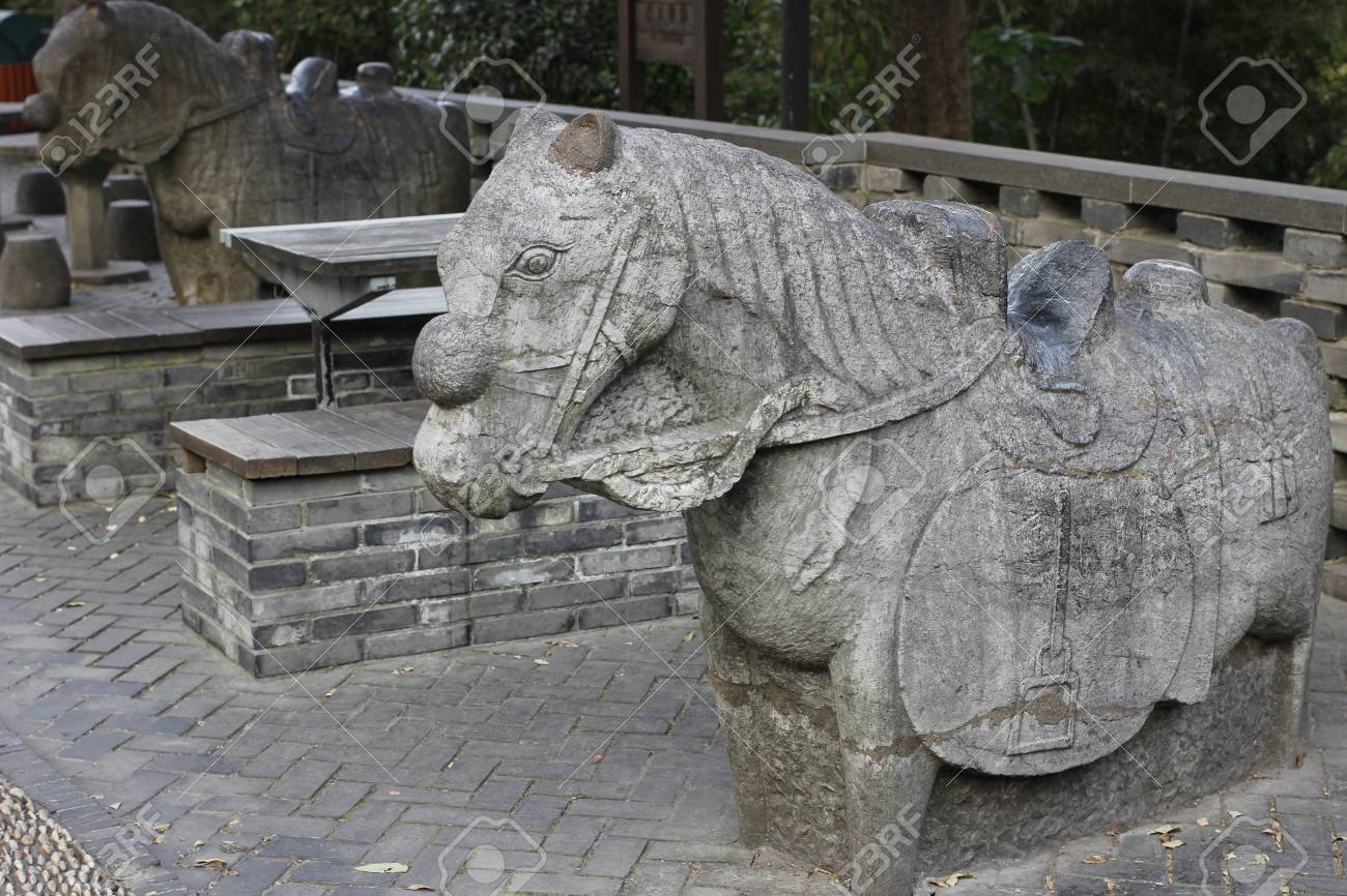 馬の石彫刻 馬の石彫刻 Amazon.co.jp: Royal Horse (13.4インチ