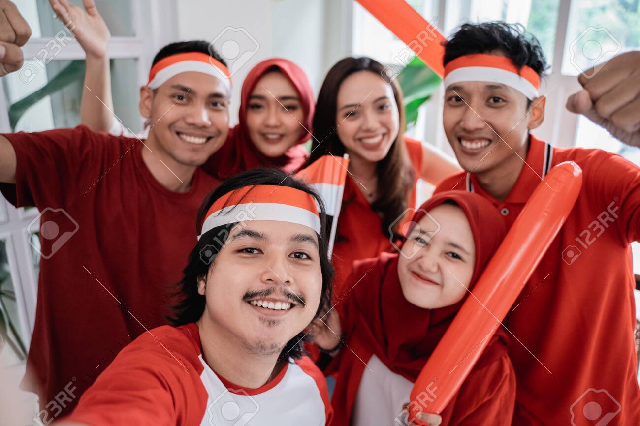 Asian People Celebrating Indonesia Independence Day Stock Photo, Picture  and Royalty Free Image. Image 127485159., image size:1300x866