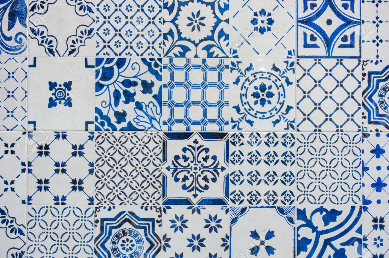 Alte Blaue Und Weisse Fliesen Genannt Azulejos Lizenzfreie Fotos Bilder Und Stock Fotografie Image 55053857