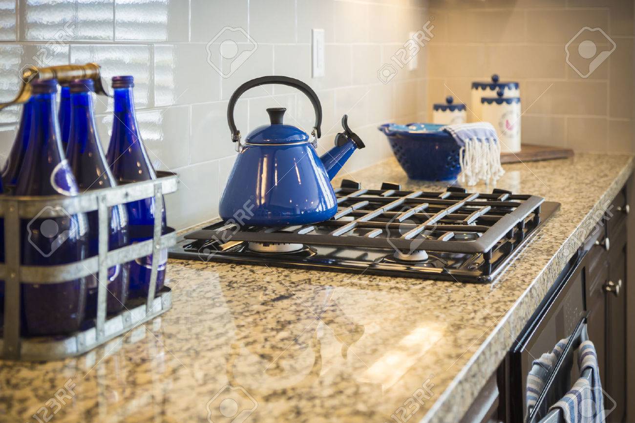Cobalt Blue Kitchen Decor Cliff Bautiful Marble Kitchen Counter And Stove With Cobalt Blue Decor