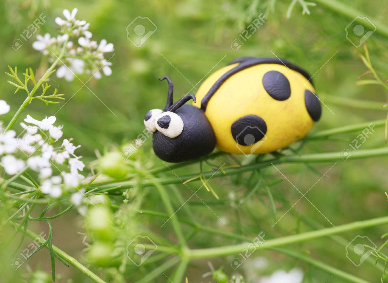 Ladybug of plasticine: ways of modeling Ladybug of plasticine: ways of modeling