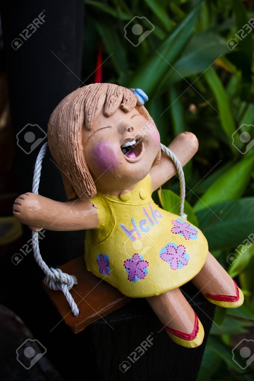 笑う人形 の写真素材 画像素材 Image