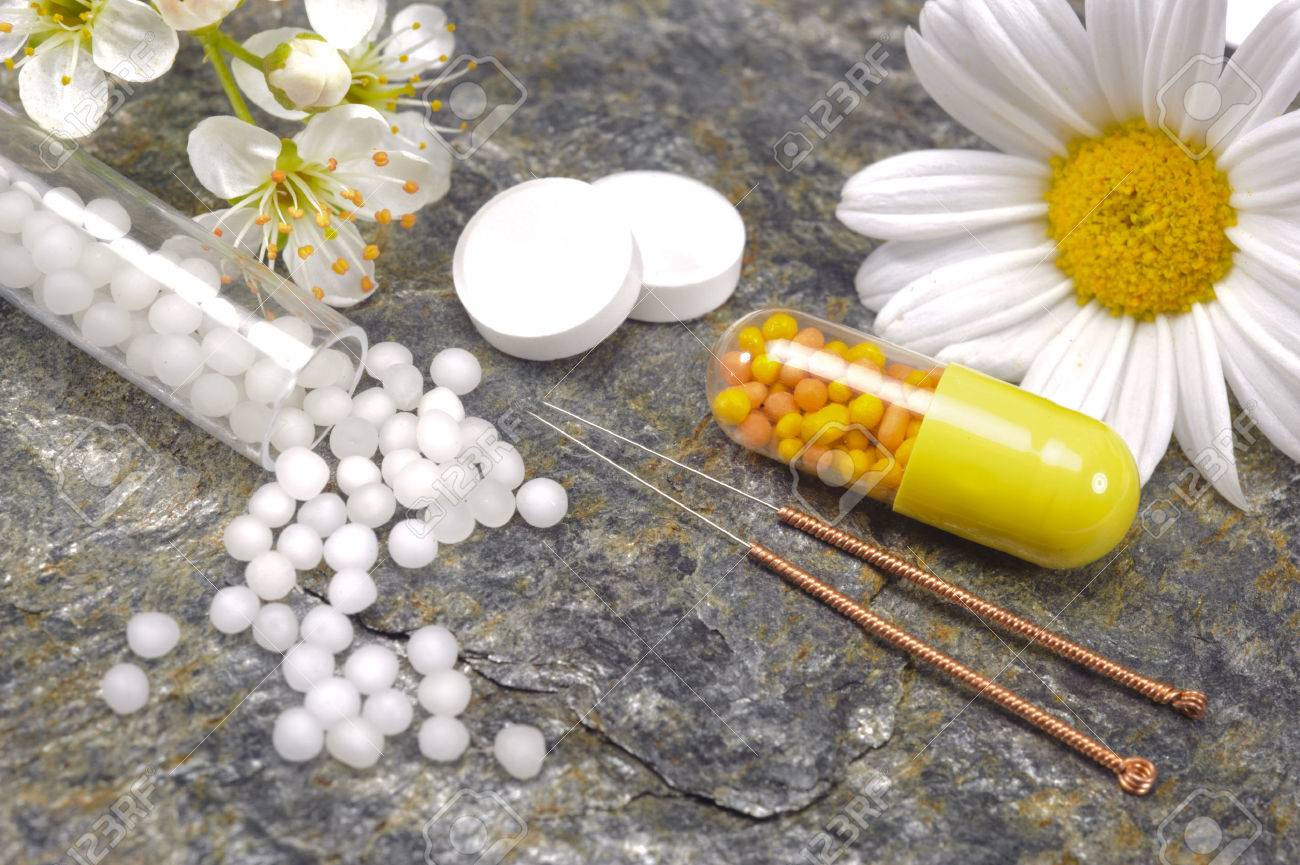 alternative medicine with herbal pills and acupuncture - 37168310 alternative medicine with herbal pills and acupuncture - 37168310