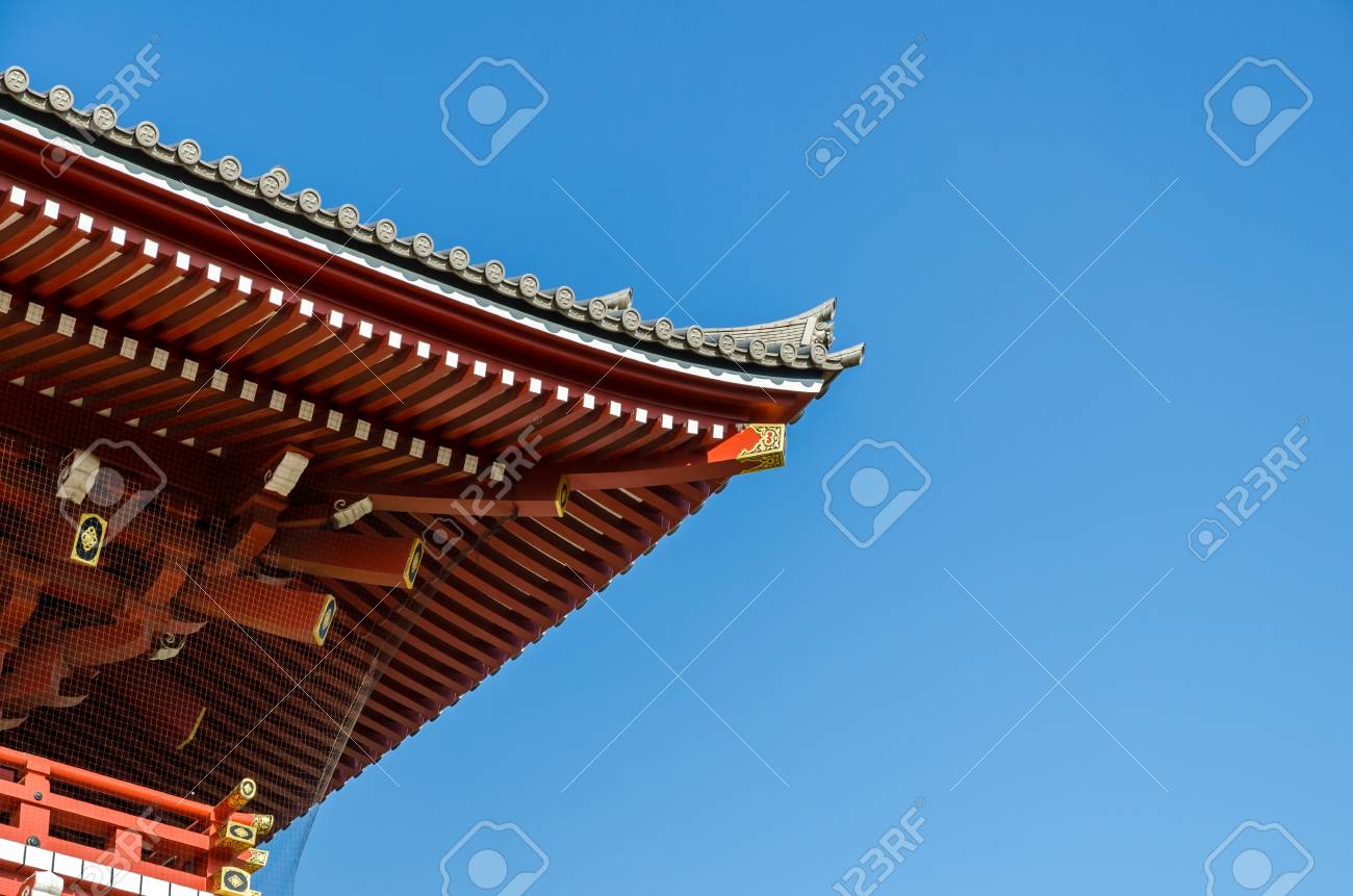 神社や日本の寺院の屋根 日本 の写真素材 画像素材 Image