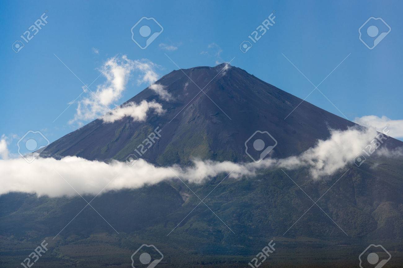 Hakone Japan September 27 2016 The Summit Of Mount Fuji Stock Photo Picture And Royalty Free Image Image 67632426