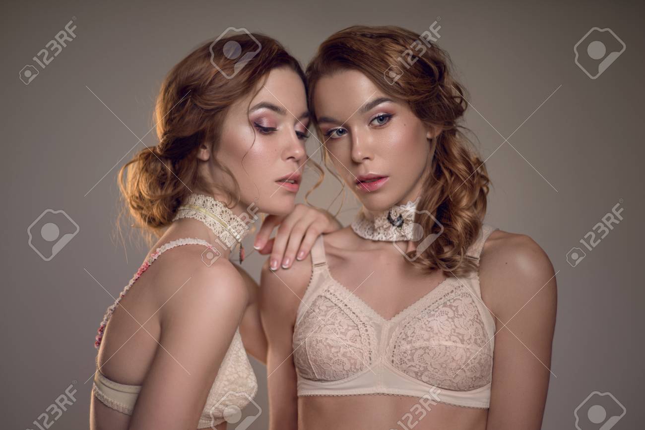 Femme en lingerie vintage Clearance