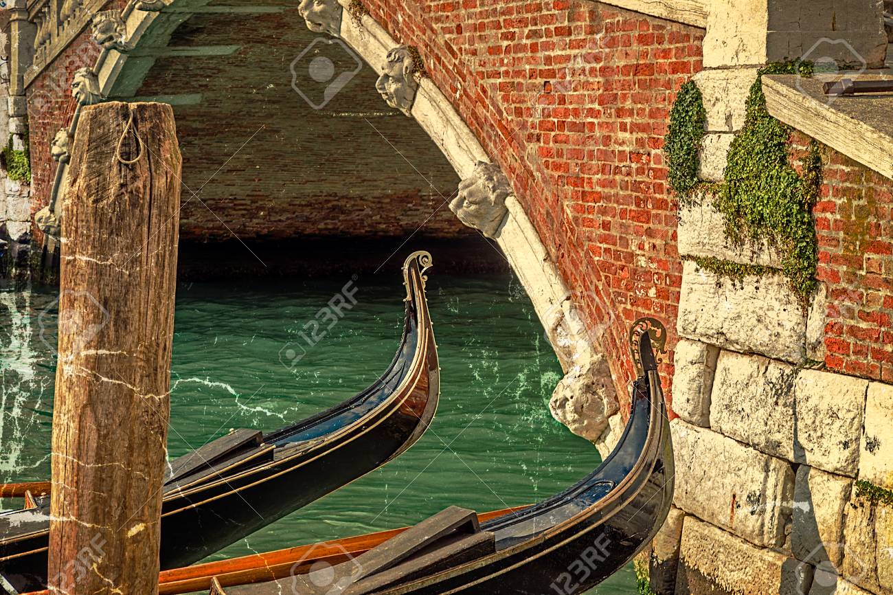Ancienne Carte Postale Avec Vue Sur Un Canal A Venise Italie Traitement Vintage Banque D Images Et Photos Libres De Droits Image Ancienne Carte Postale Avec Vue Sur Un Canal A Venise Italie Traitement Vintage Banque D Images Et Photos Libres De Droits Image