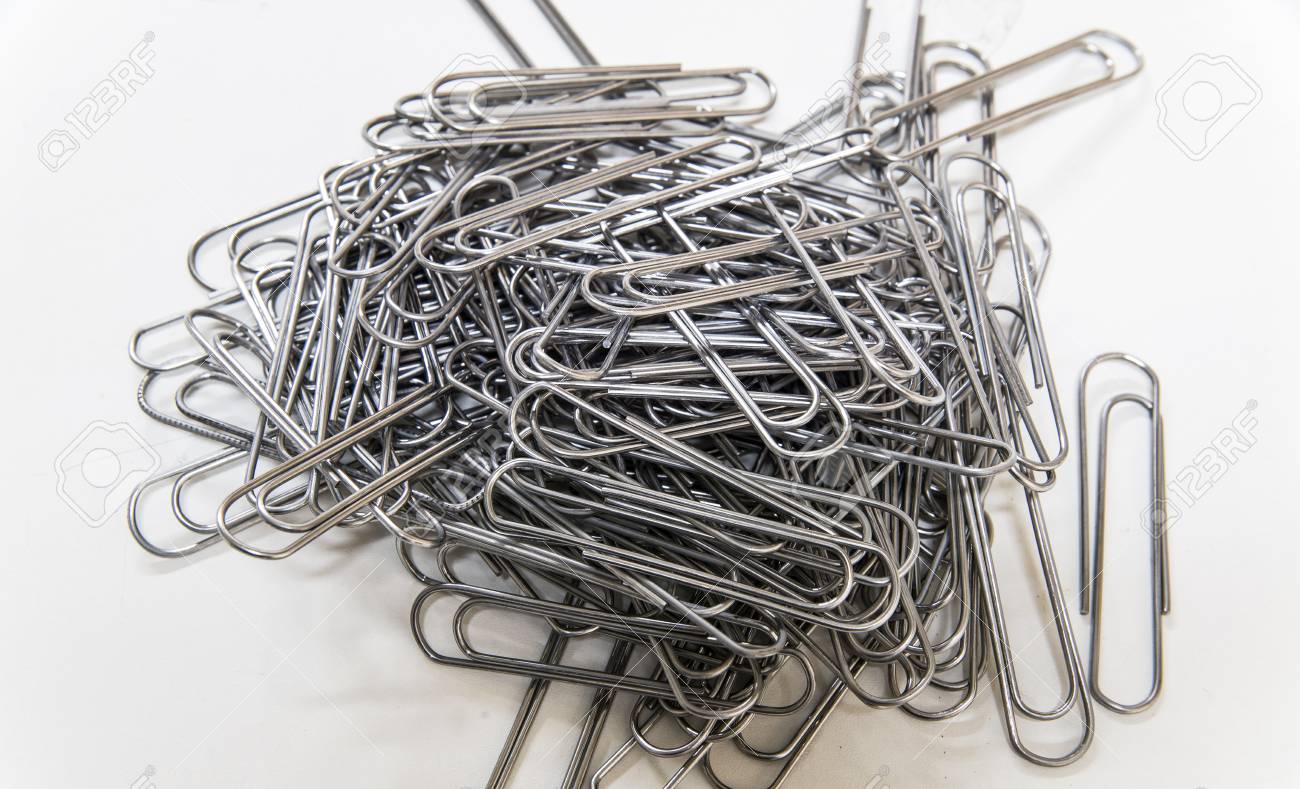 鉄クリップの山の画像 の写真素材 画像素材 Image